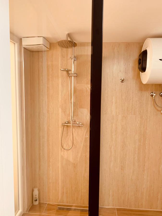 Auto Tana Guest House Tirana Bagian luar foto