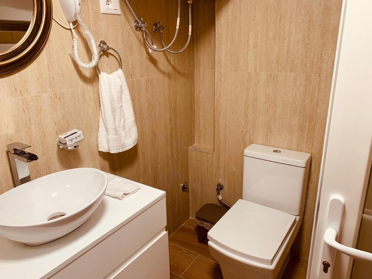Auto Tana Guest House Tirana Bagian luar foto