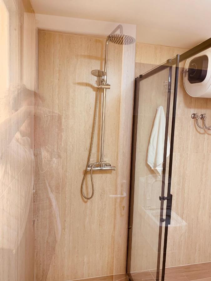 Auto Tana Guest House Tirana Bagian luar foto
