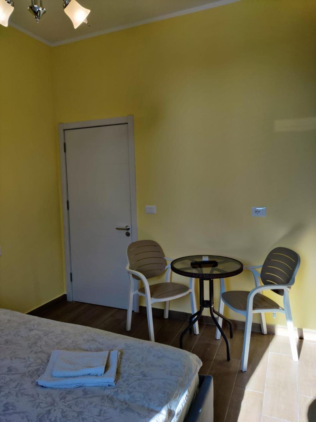 Auto Tana Guest House Tirana Bagian luar foto