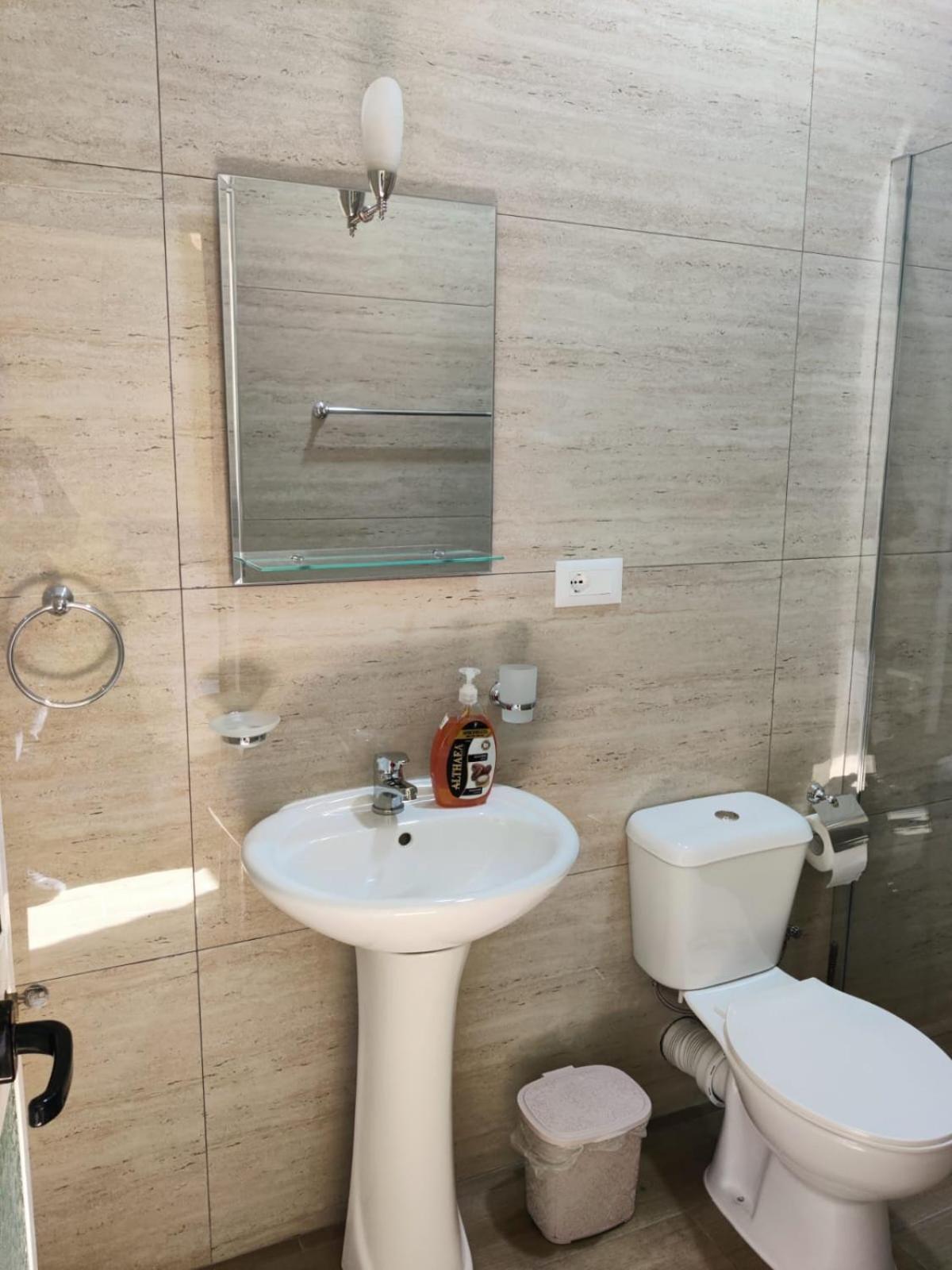 Auto Tana Guest House Tirana Bagian luar foto