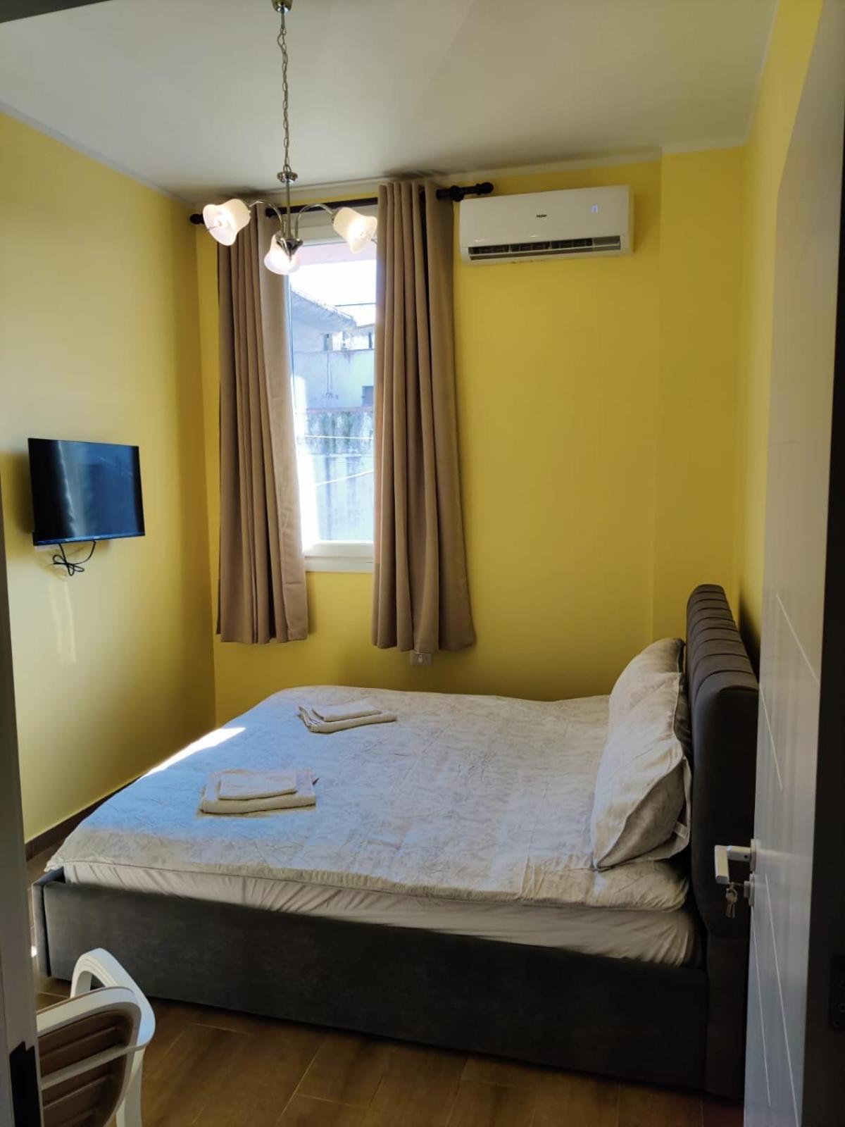 Auto Tana Guest House Tirana Bagian luar foto